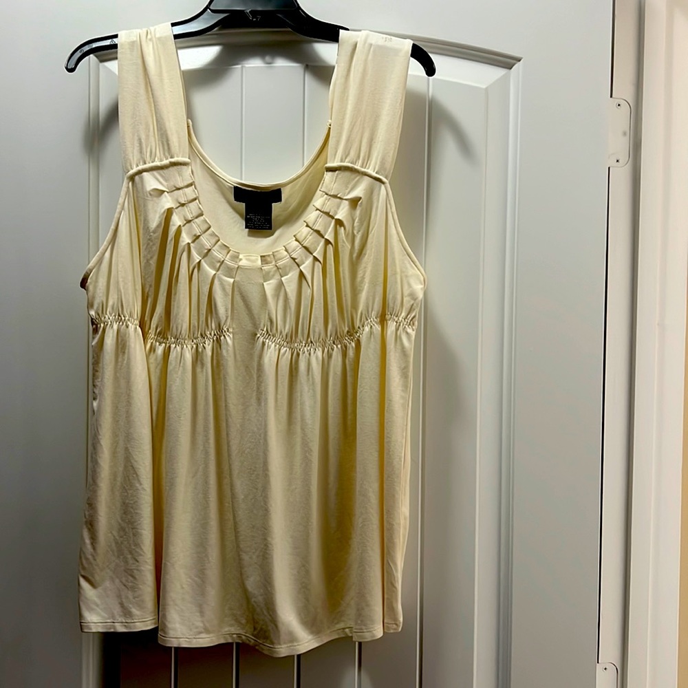 Beige shell top